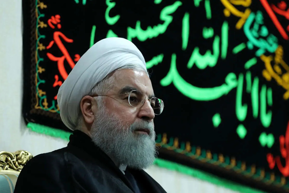 (تصاویر) عزاداری روحانی و هیات دولت