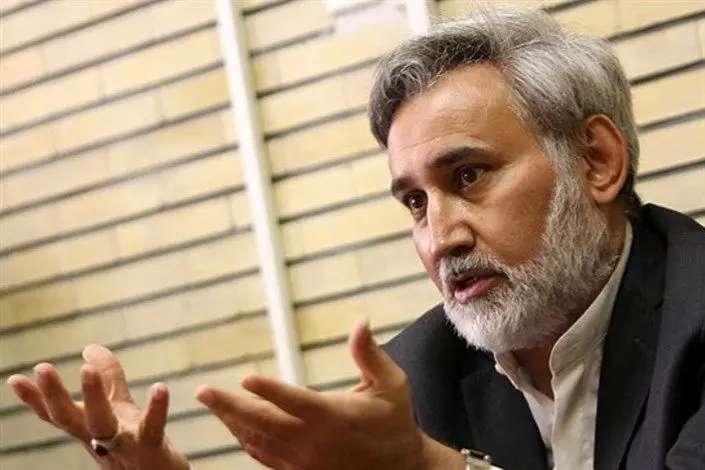 خود را در چارچوب نظام می‌دانیم