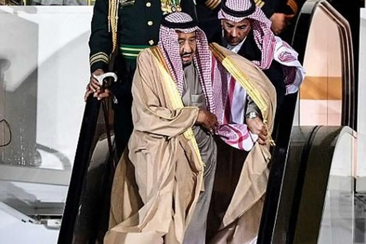 (تصاویر) ریخت و پاش شاه سعودی در روسیه!