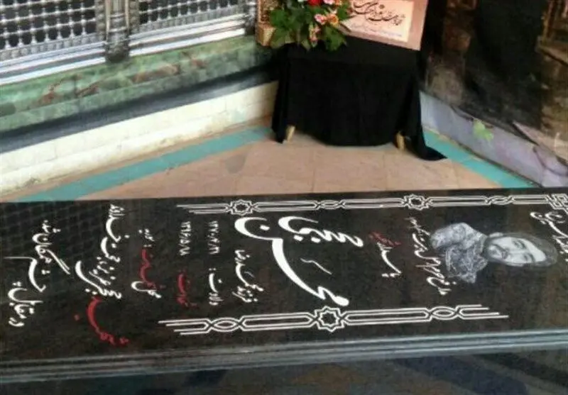 (تصاویر) سنگ مزار شهید "حججی" نصب شد