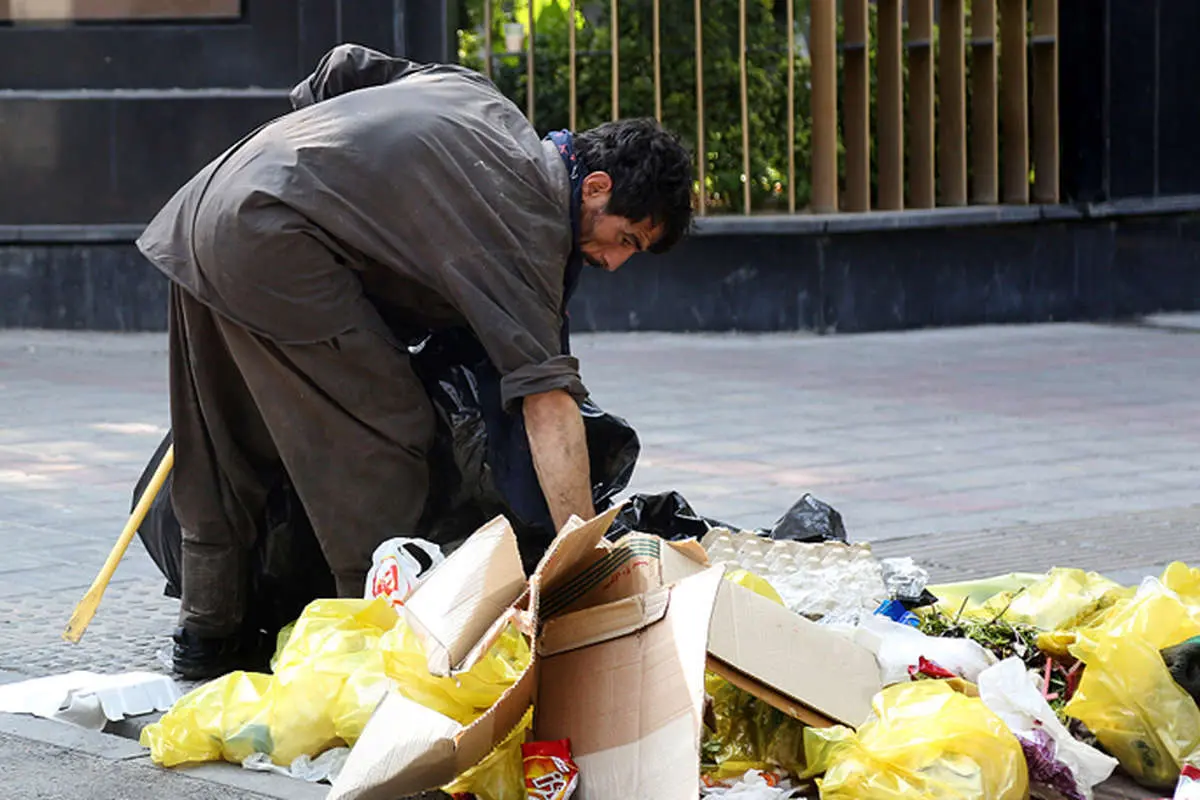 (تصاویر) زبالهگردی در تهران