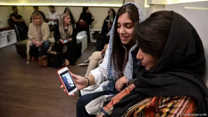 (تصاویر) گزارش خبرگزاری آلمانی از جراحی بینی در ایران