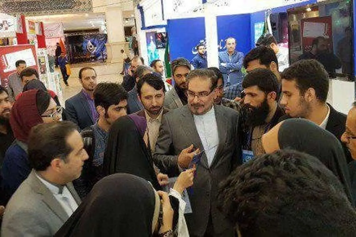 شمخانی: موسوی و کروبی در حصر نیستند