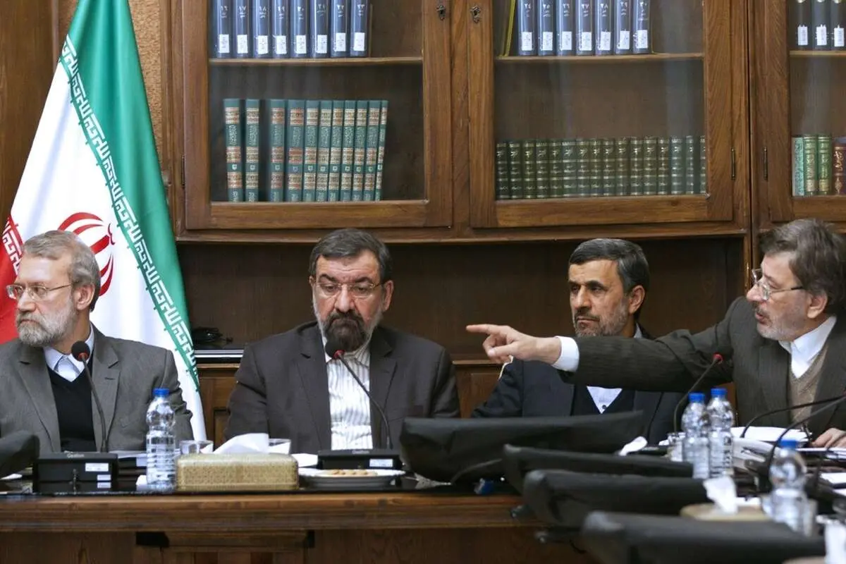 بررسی احتمال اخراج احمدی نژاد از مجمع تشخیص مصلحت