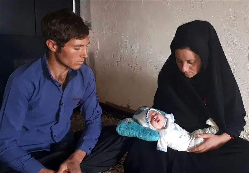 جتجال تولد نوزاد بی‌دست