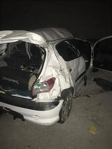(تصاویر) سقوط آزاد پژو 206 از پل بزرگراه همت