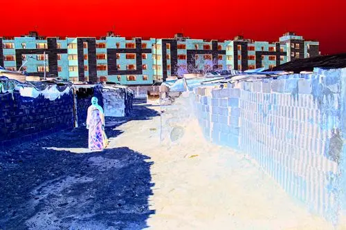 زاغه نشينی در محله ميليونرها