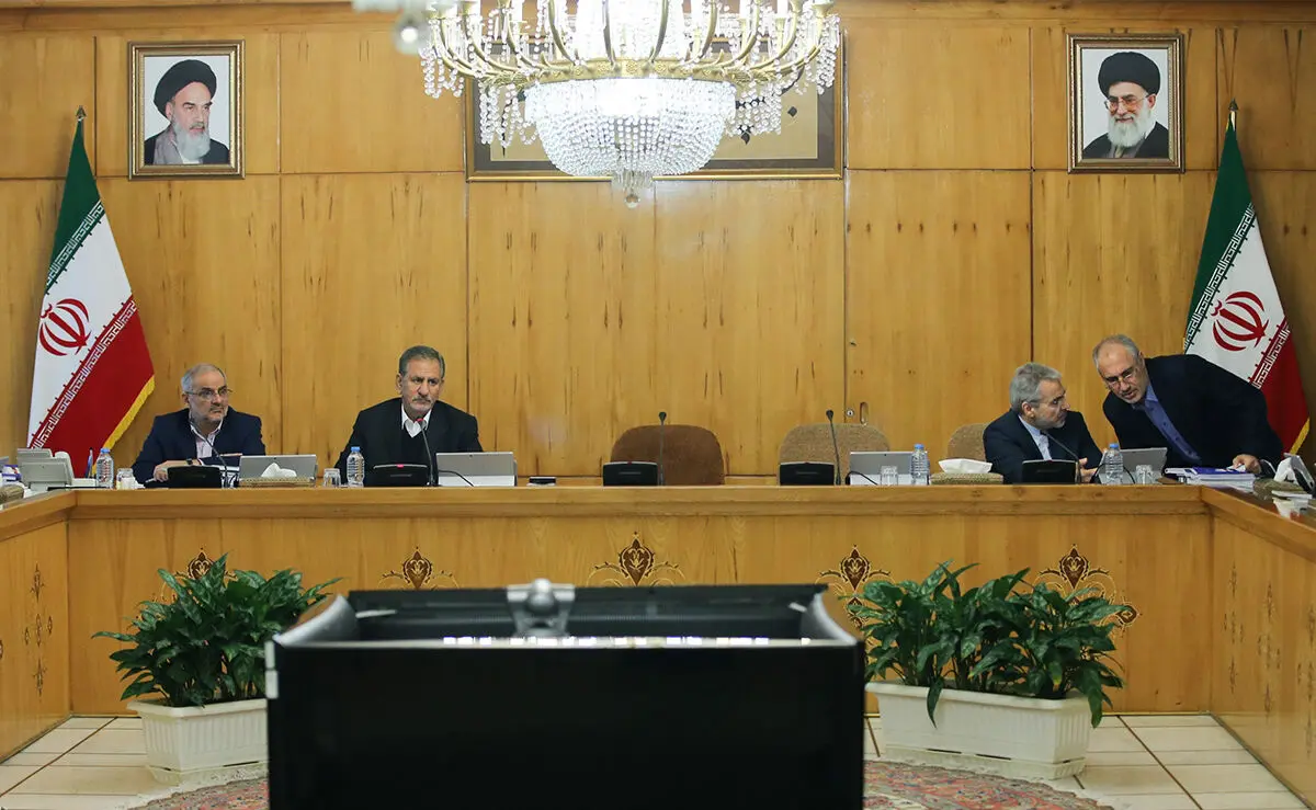 (تصاویر) جلسه هیات دولت به ریاست جهانگیری