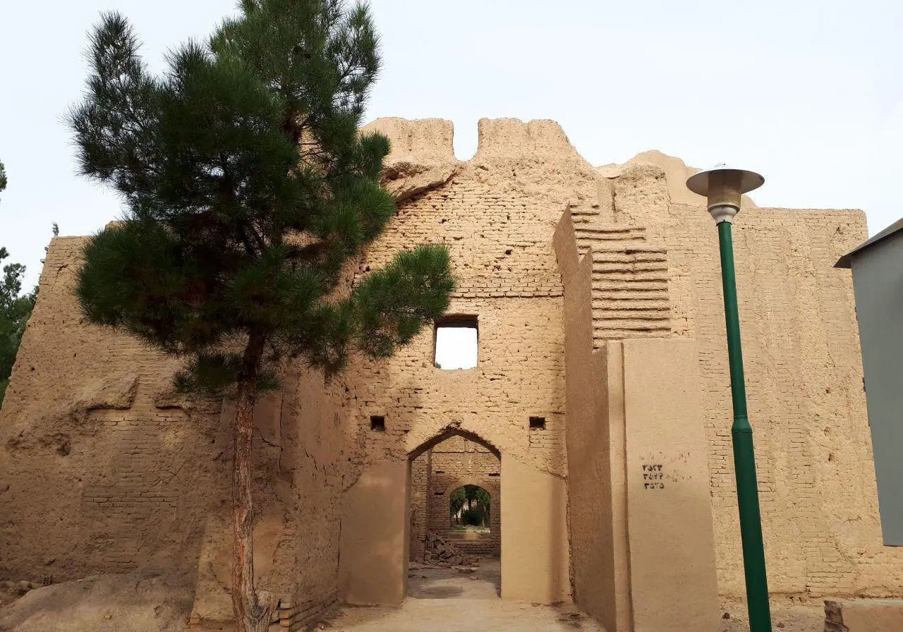 (تصاویر) بنای تاریخی «گنبد زنگوله»دامغان