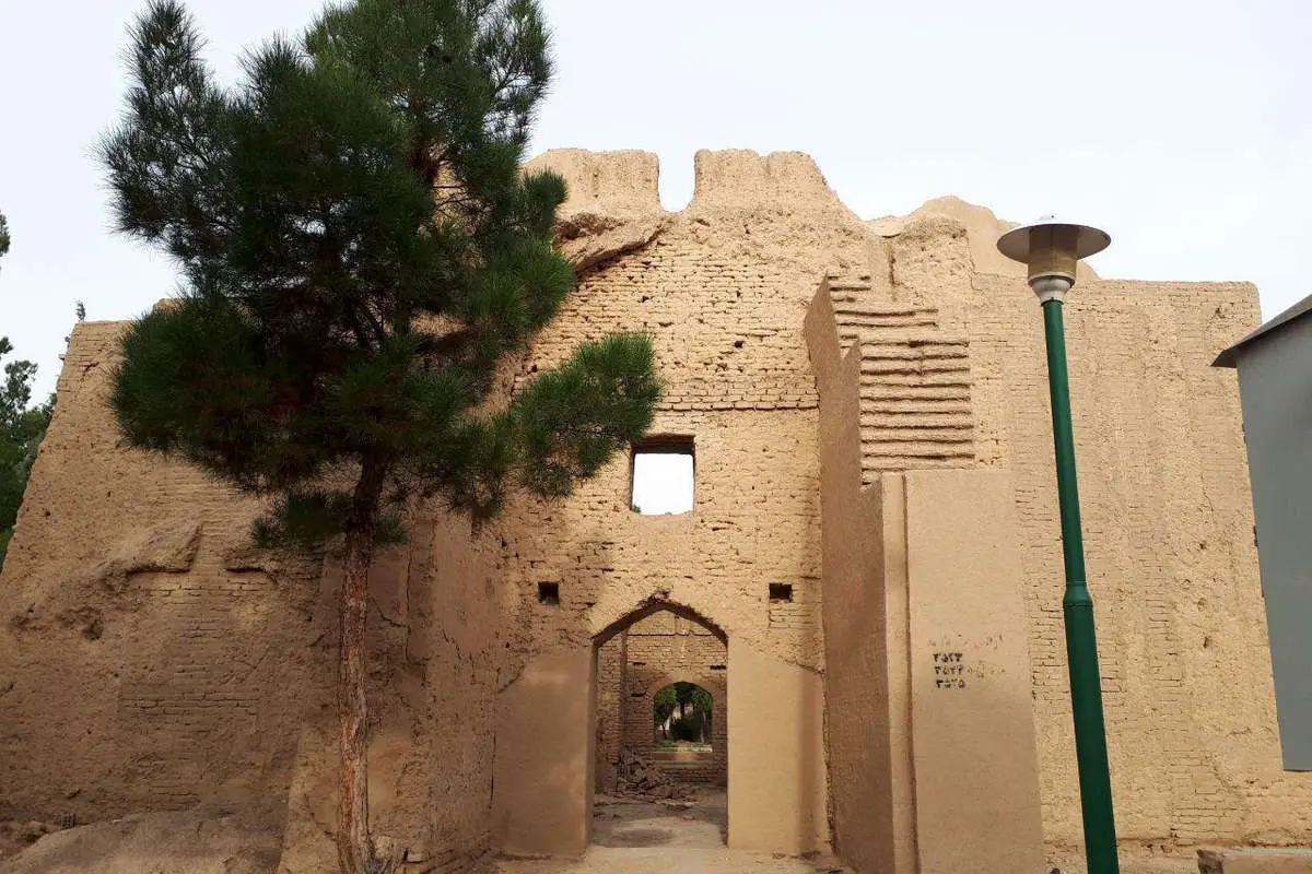(تصاویر) بنای تاریخی «گنبد زنگوله»دامغان