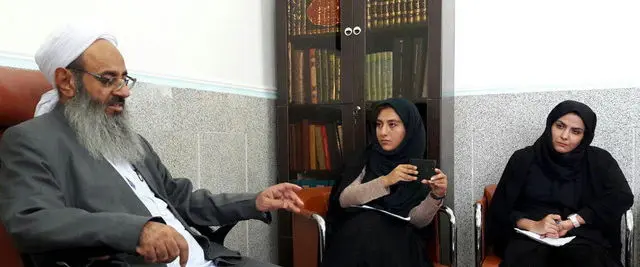 مولوی عبدالحمید: توصیه کردم به رئیسی رای دهند