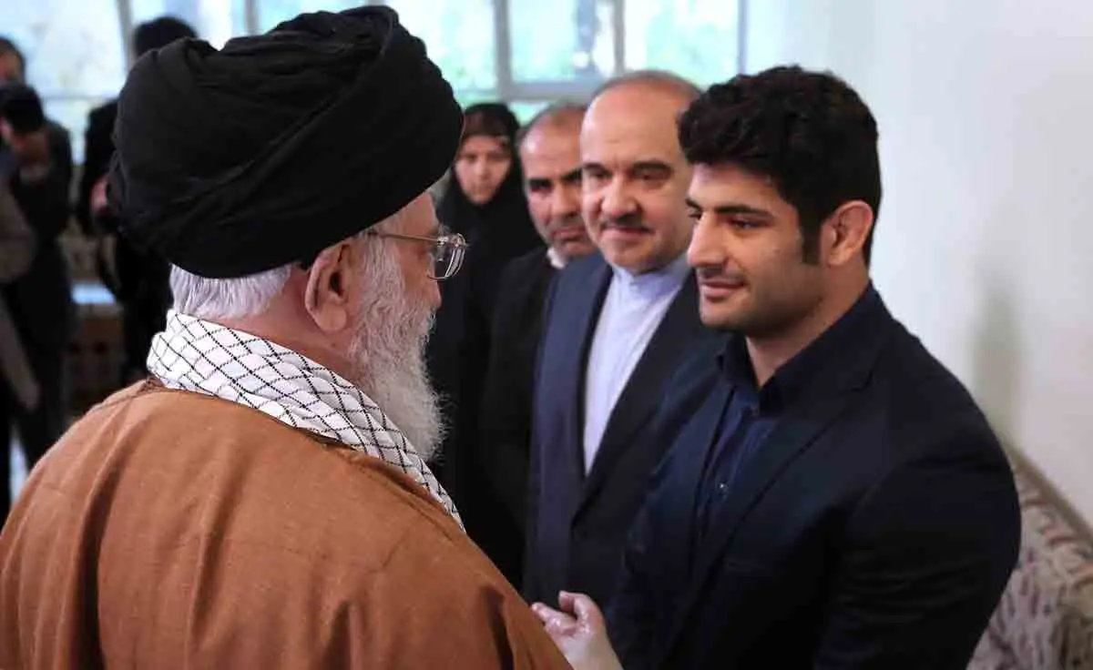 (تصاویر) دیدار علیرضا کریمی با رهبر انقلاب
