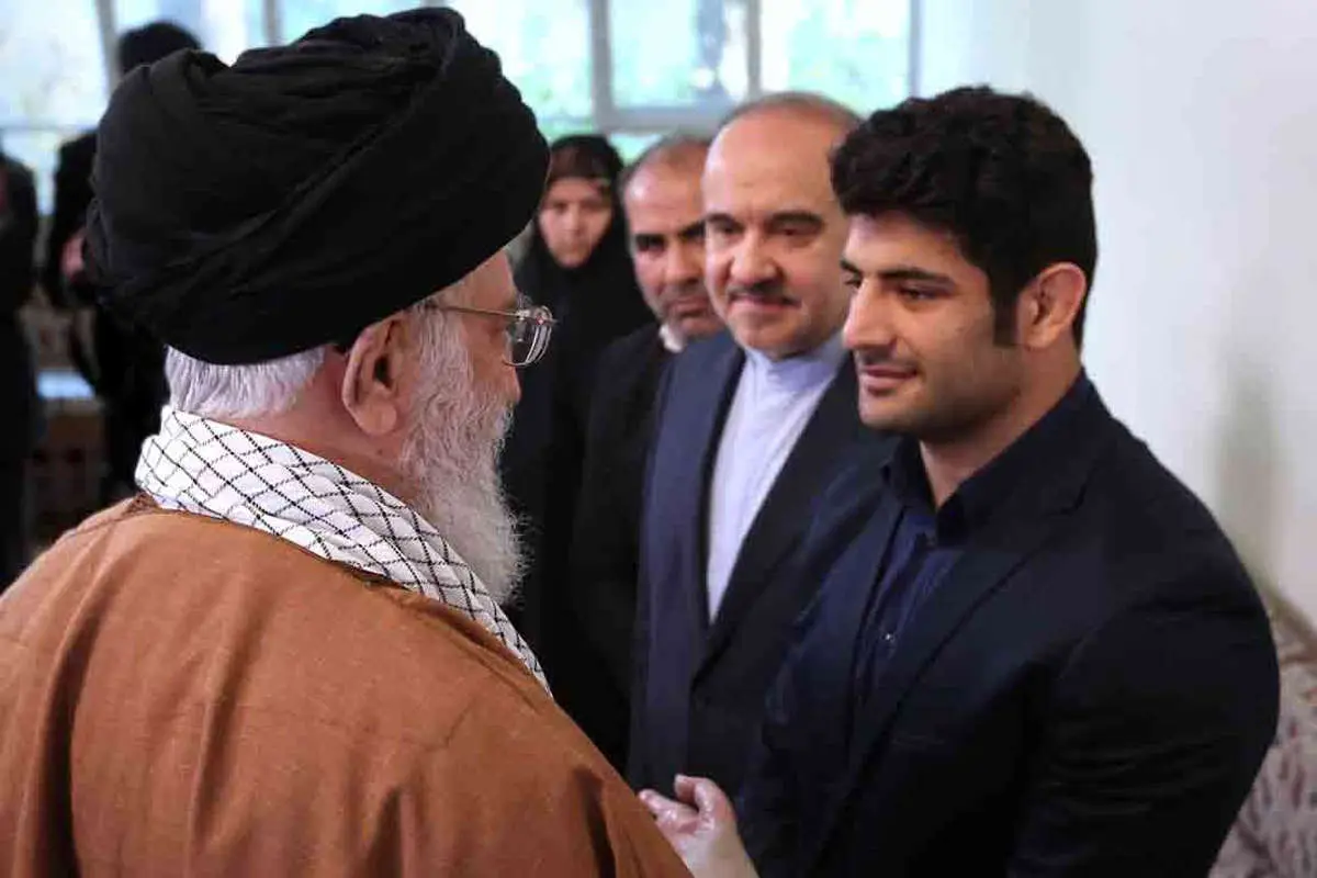 (تصاویر) دیدار علیرضا کریمی با رهبر انقلاب