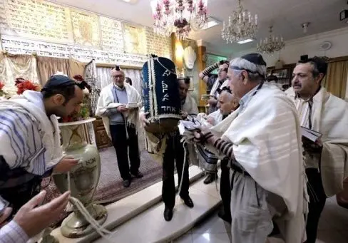 ادعای رسانه یهودی: به کنیسه یهودی در شیراز حمله شد
