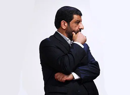 is typing عزت‌الله ضرغامی