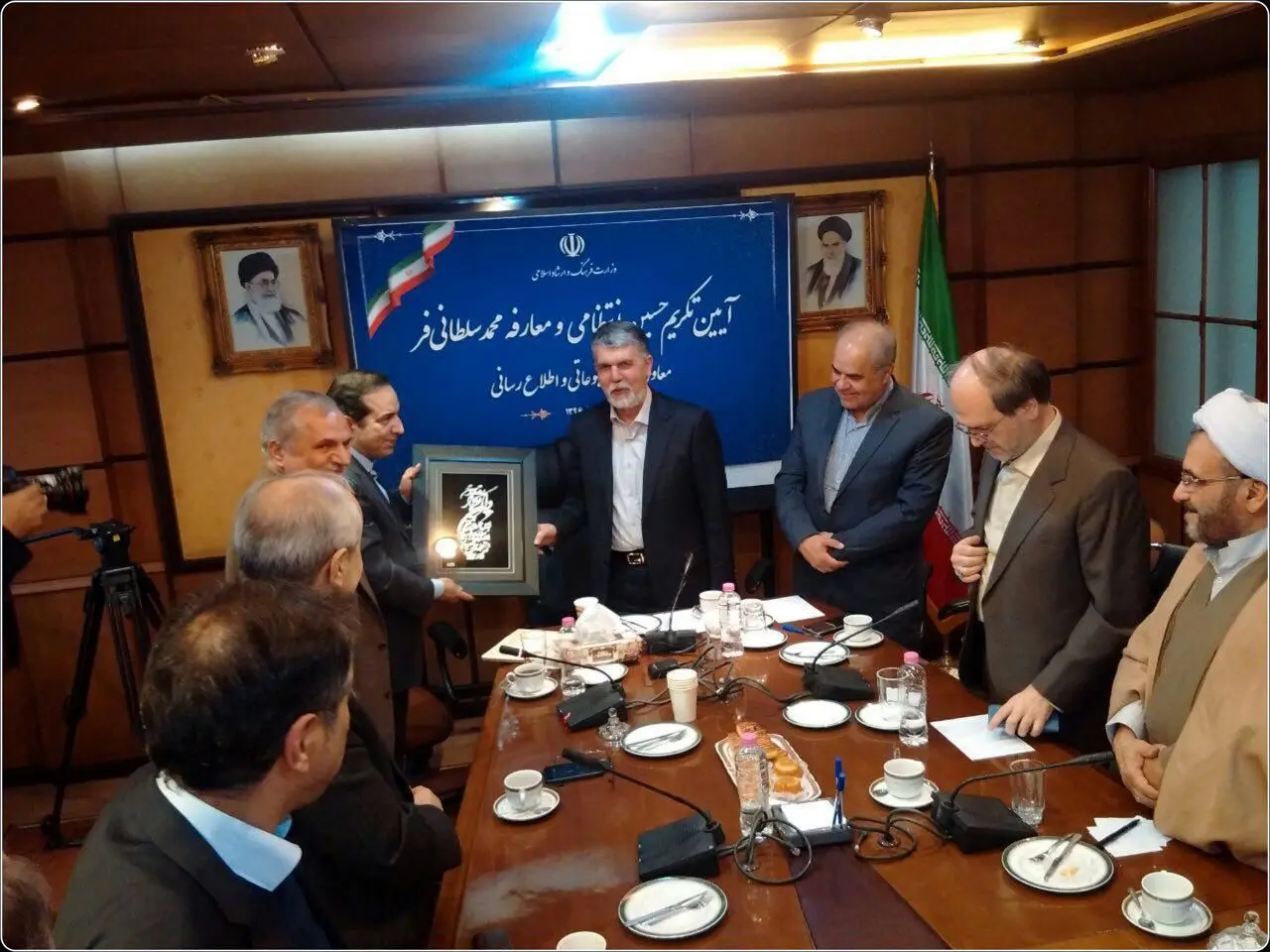 در مراسم تودیع و معارفه انتظامی و سلطانی‌فر چه گذشت؟