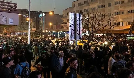 چرا تجمعات شکل گرفت؟