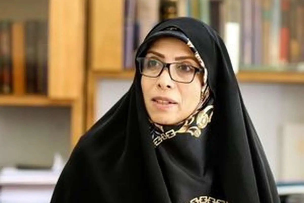 دستیار روحانی از حداد عادل حکم گرفت
