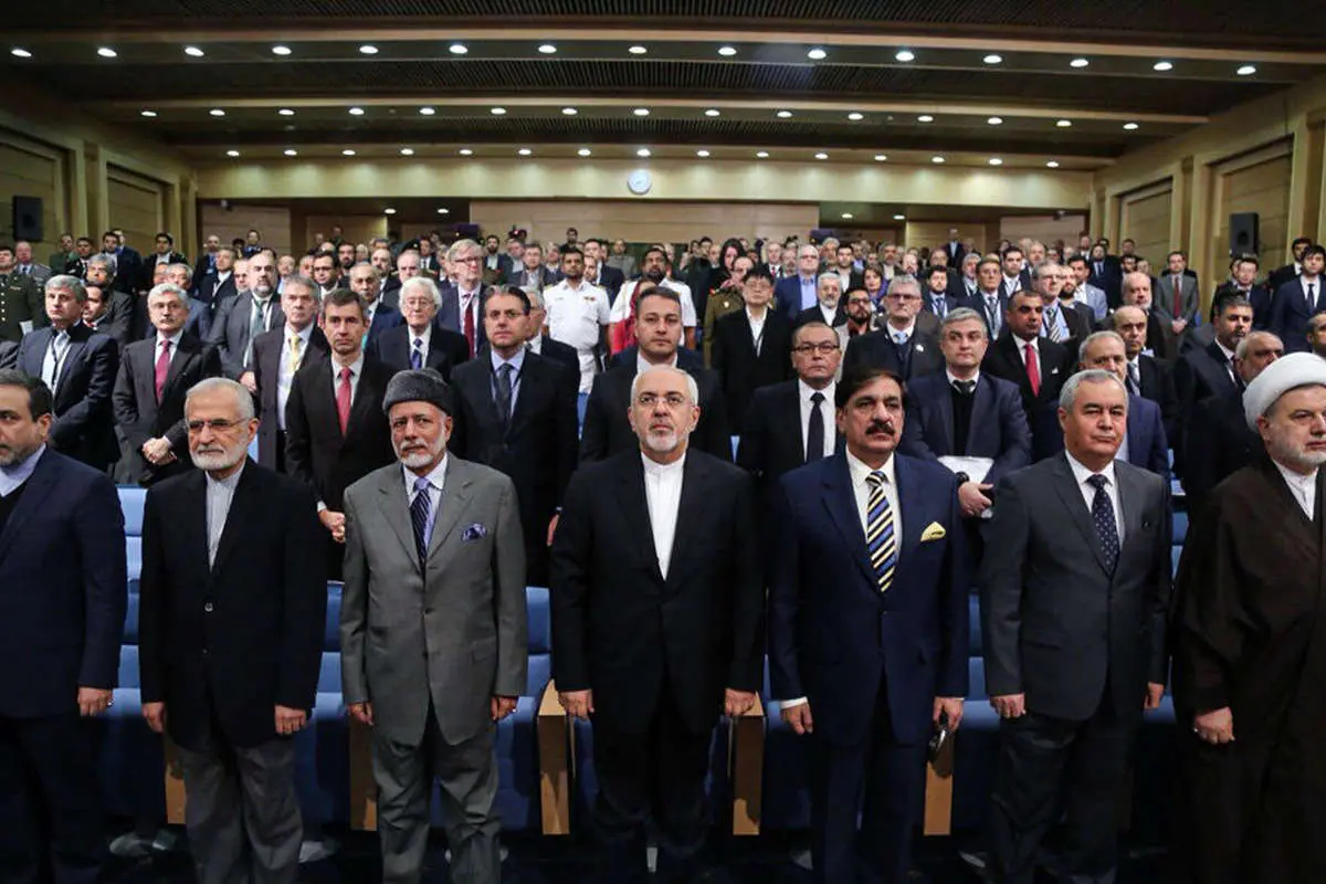 (تصاویر) ظریف در دومین کنفرانس امنیتی تهران