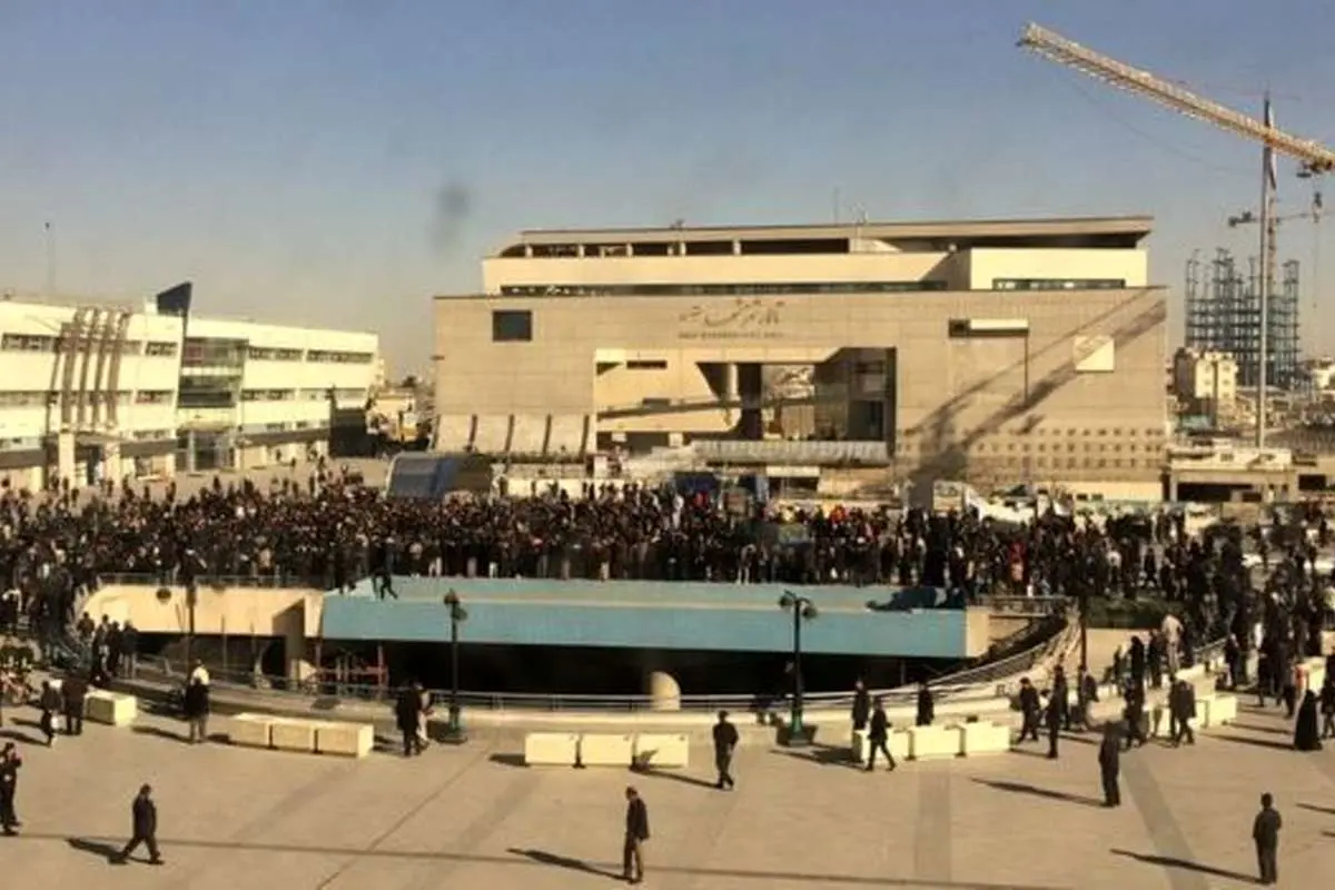 رمزگشایی از آشوبها