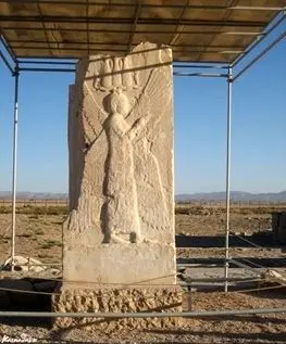 انسان بالدار ایرانی در پاسارگاد می‌ماند