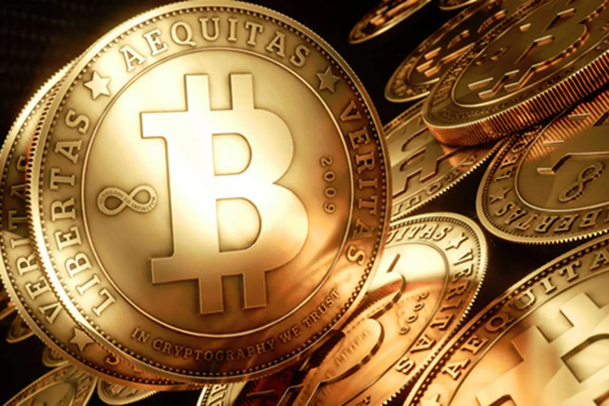 ارزش بیت کوین نصف شد