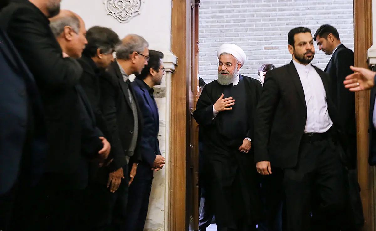 (تصاویر) روحانی در مراسم یادبود جان‌باختگان «سانچی»