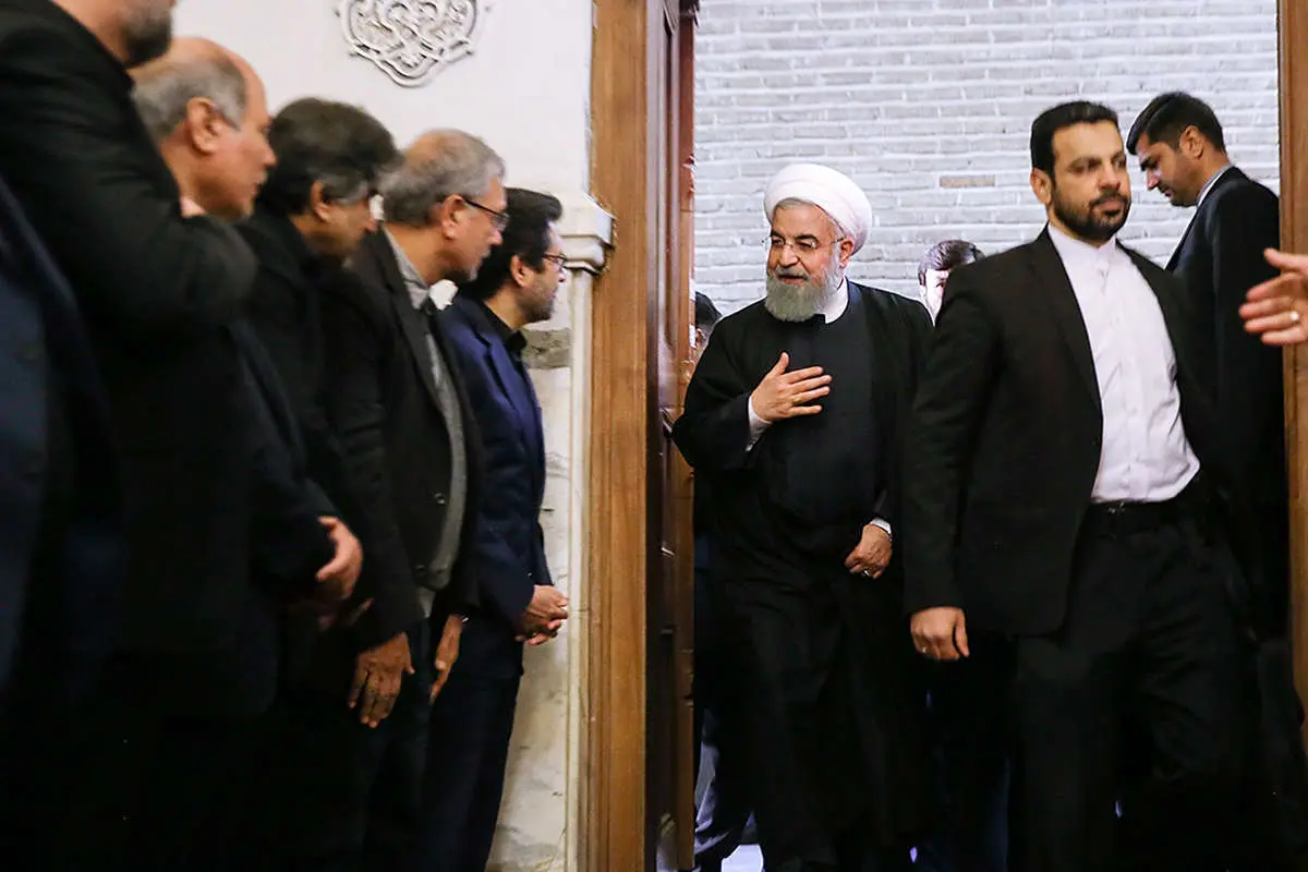 (تصاویر) روحانی در مراسم یادبود جانباختگان «سانچی»