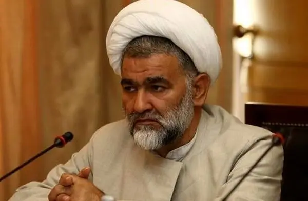 برخی بازداشتی‌ها گفتند پیش از ورود به تجمع در خانه‌ای به آن‌ها قرص داده‌اند