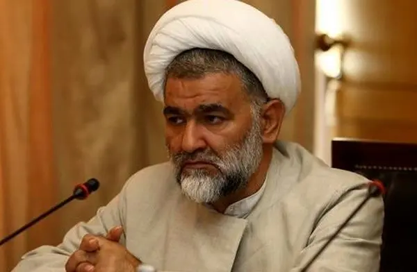 برخی بازداشتی‌ها گفتند پیش از ورود به تجمع در خانه‌ای به آن‌ها قرص داده‌اند