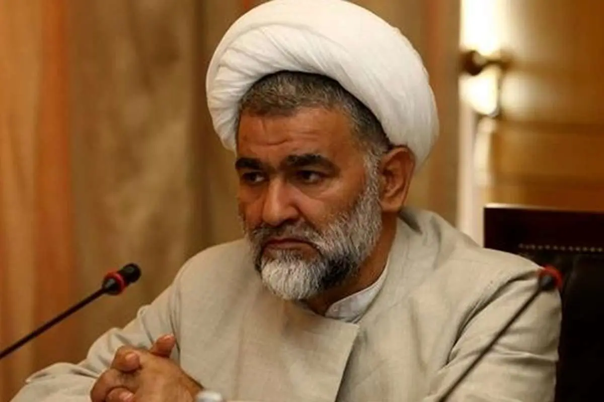 برخی بازداشتی‌ها گفتند پیش از ورود به تجمع در خانه‌ای به آن‌ها قرص داده‌اند