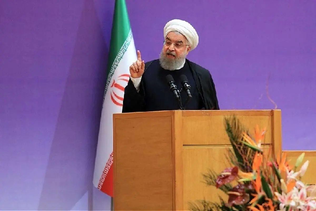 روحانی منتقد یا روحانی رئیسجمهور
