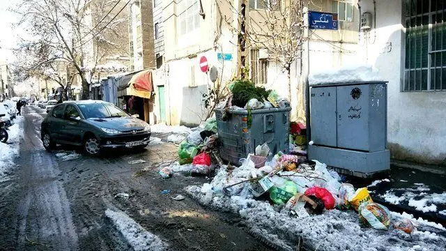 توضیح درباره عدم جمع‌آوری زباله روزهای برفی