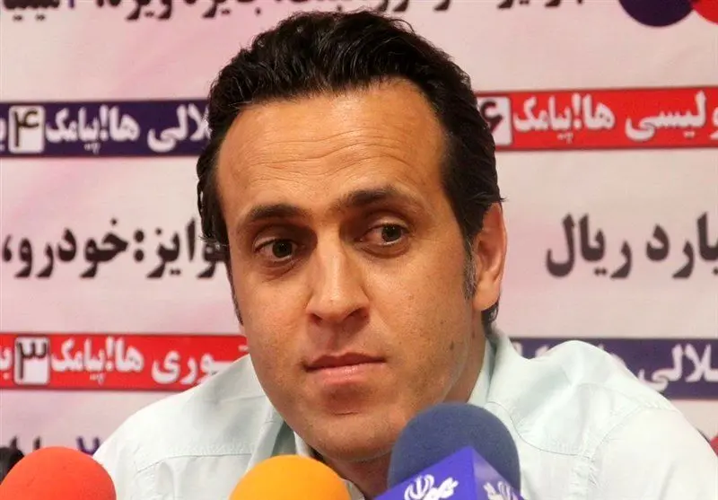 علی کریمی از حضور در نشست‌های خبری منع شد