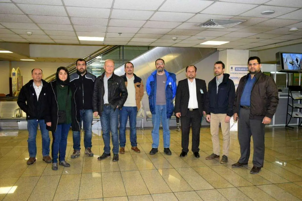 پیکر ۳۲ تن از جانباختگان سقوط هواپیمای مسافربری پیدا شد
