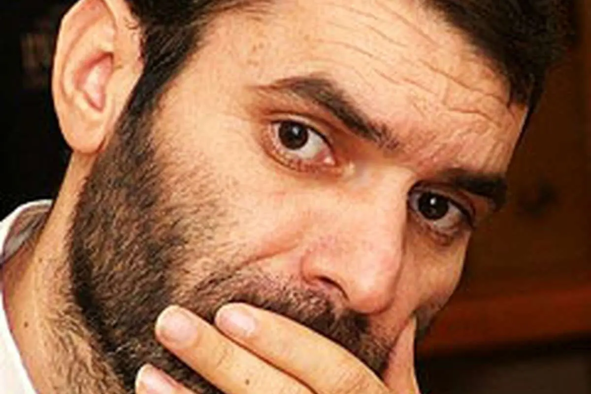 «هر دو جناح مرا بایکوت کرده اند»