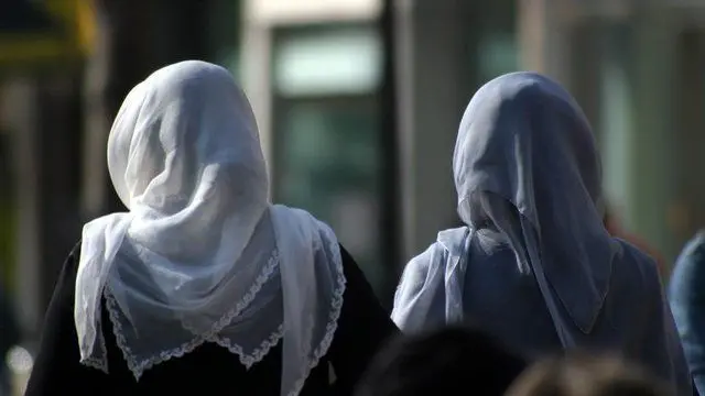 روسری برای دانش‌آموزان در بلژیک آزاد شد