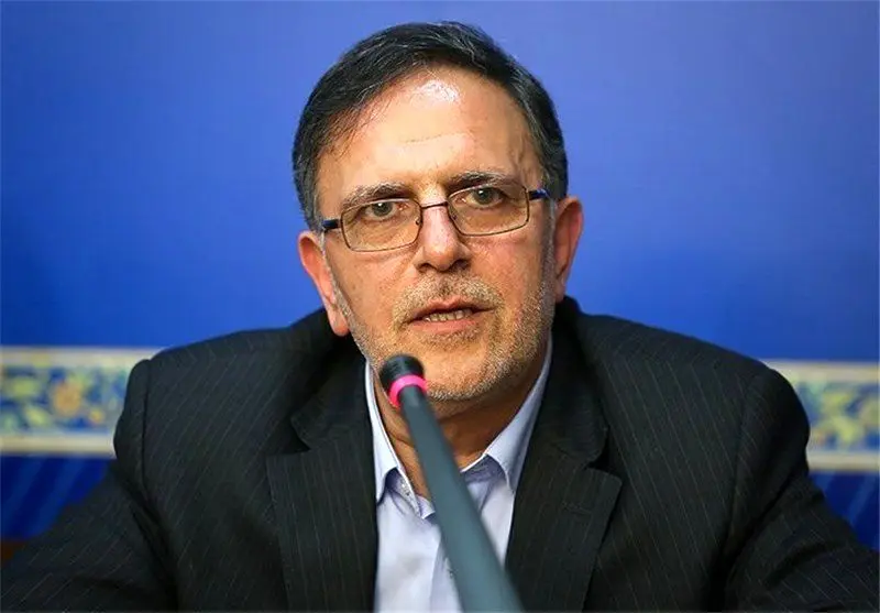 سیف: قیمت ارز به تدریج متعادل خواهد شد