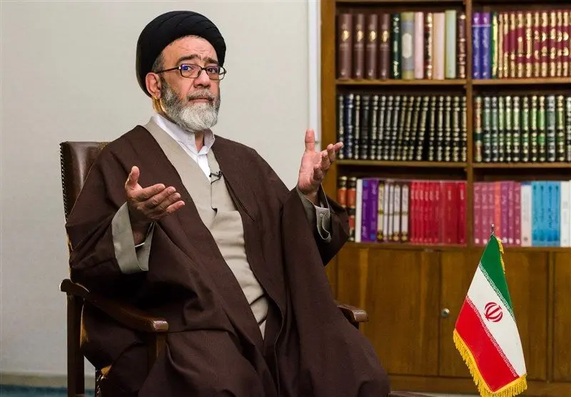 گفتگو با امام جمعه‌ای که به استادیوم می‎رود و نود می‎بیند