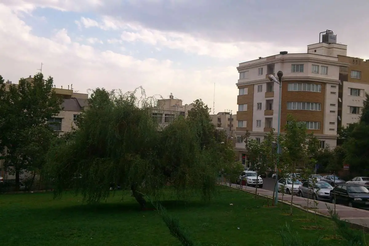 قیمت خرید خانه در سعادتآباد چقدر است؟
