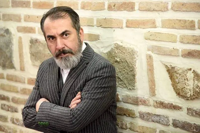 نقش فوتبالی سیامک انصاری در گلشیفته