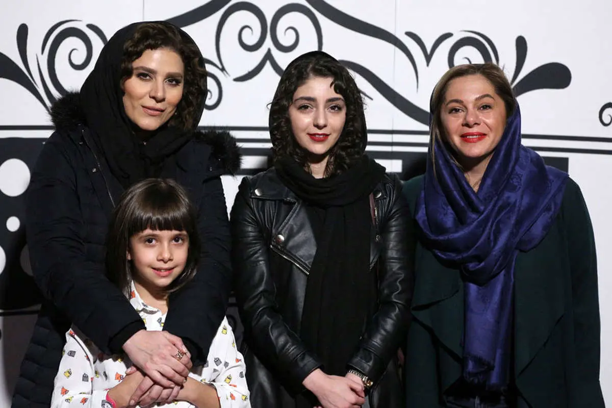 (تصاویر) یک اکران مردمی برای آزادی سه زن زندانی