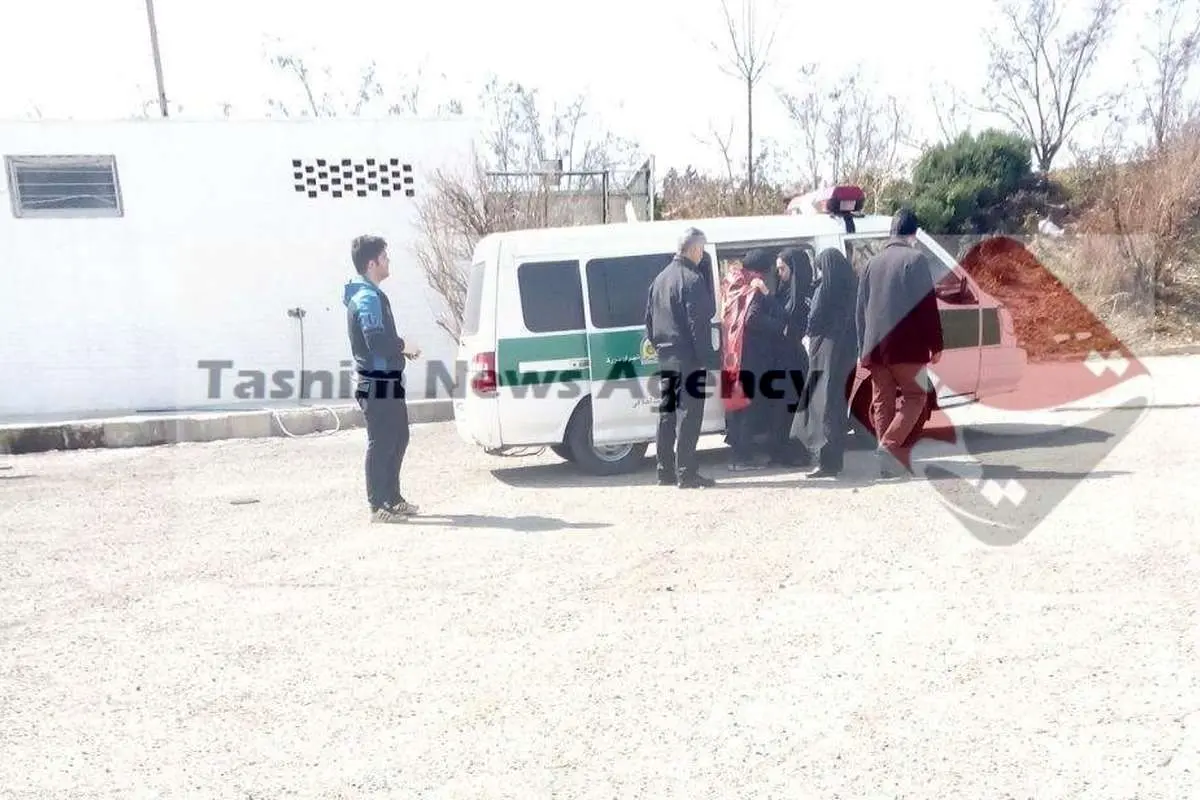 بازداشت دو تماشاگر زن در ورزشگاه آزادی