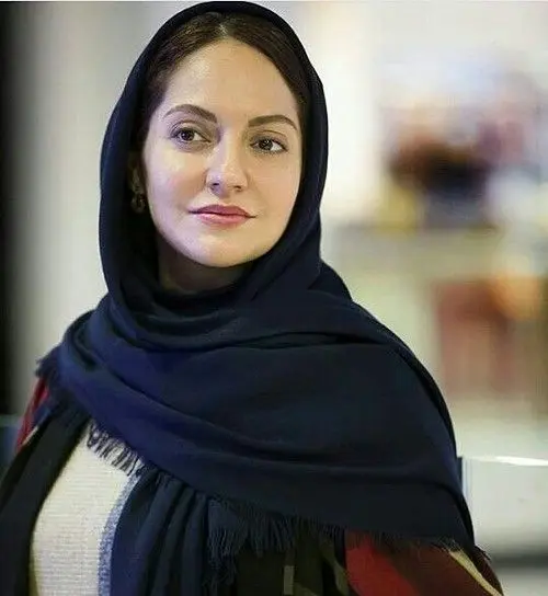 روزنامه جوان: مهناز افشار تا پیش از ازدواجش محجوب بود