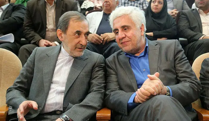 صادق زیباکلام وزیر علوم را متهم کرد