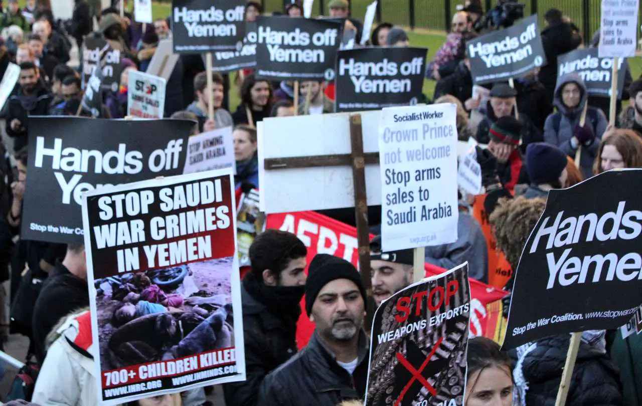 (تصاویر) تظاهرات انگلیسی‌ها علیه سفر بن‌سلمان