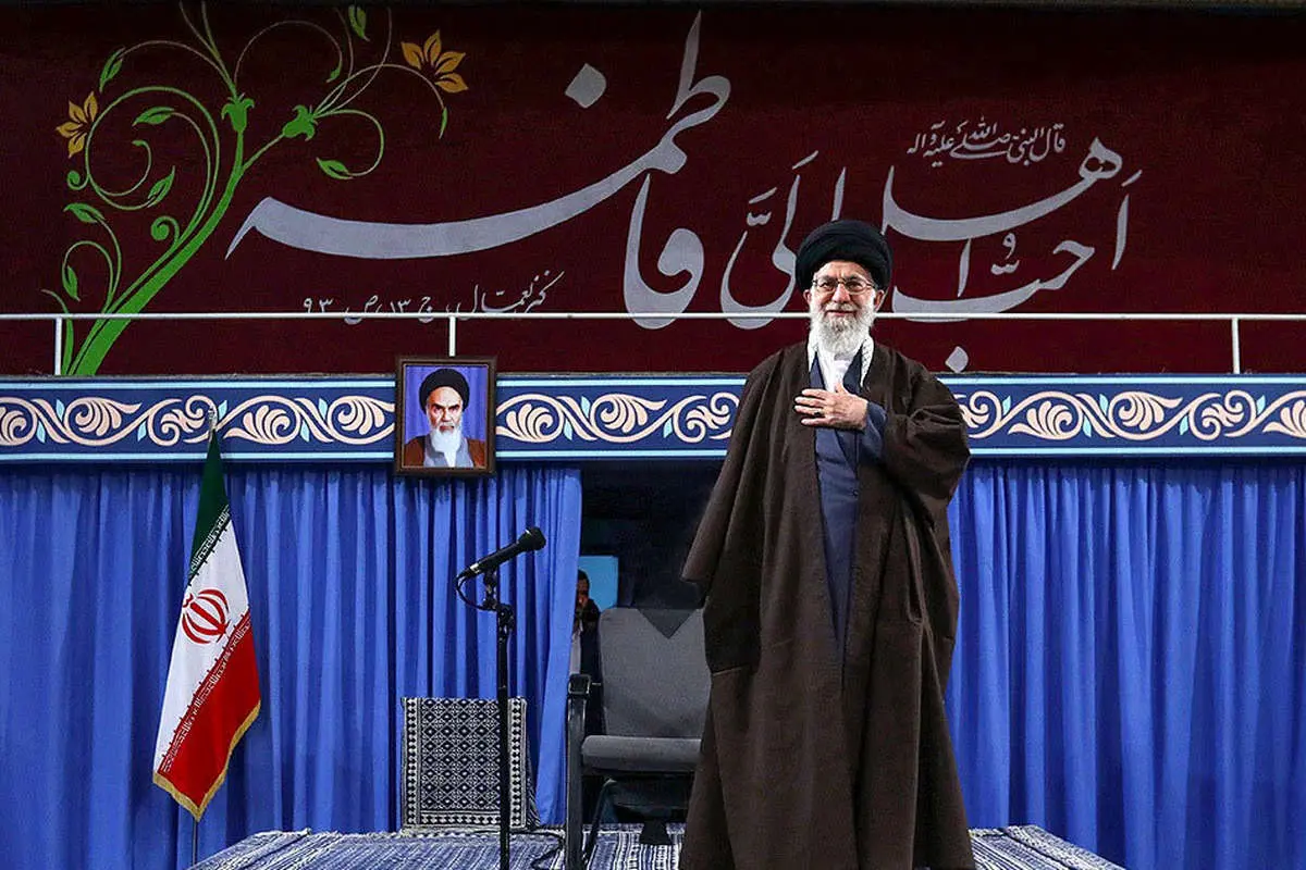 (تصاویر) دیدار مداحان با رهبر انقلاب در آستانه میلاد حضرت زهرا (س)
