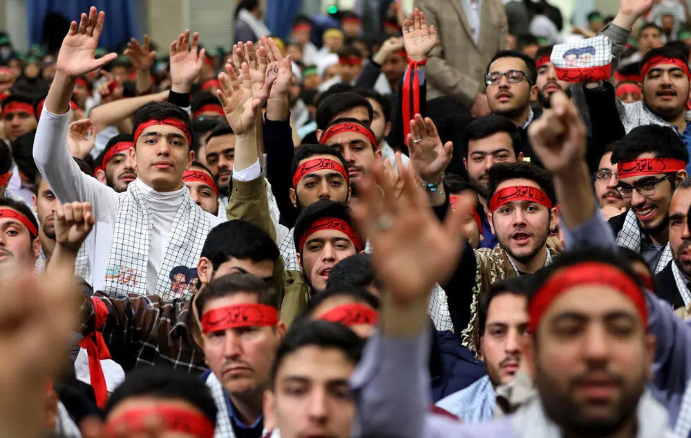 (تصاویر) دیدار نوجوانان راهیان نور با رهبر انقلاب