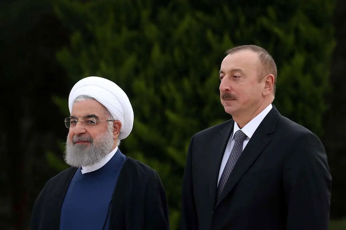 (تصاویر) استقبال رسمی از روحانی در جمهوری آذربایجان