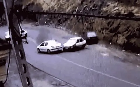 توضیح پلیس درباره علت سرخوردن خودروها در جاده چالوس